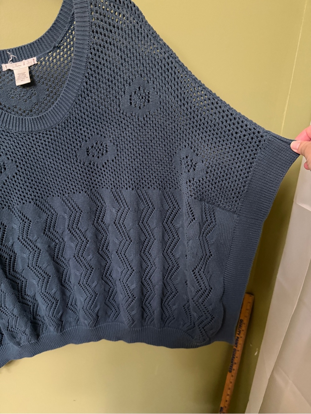 Willow and Clay Crochet Style Sweater Shawl Cover Up Sz Large Batwing Sleeve - Picture 4 of 7